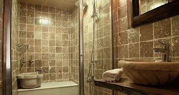 Reji Boutique Hotel