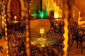 Reji Boutique Hotel