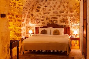 Reji Boutique Hotel