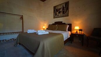 Reji Boutique Hotel