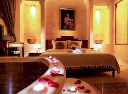 Reji Boutique Hotel