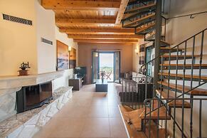 Villa Cretan View with Heated Swimming Pool