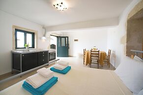 Villa Cretan View with Heated Swimming Pool