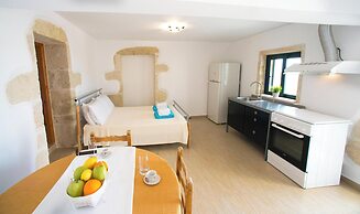 Villa Cretan View with Heated Swimming Pool