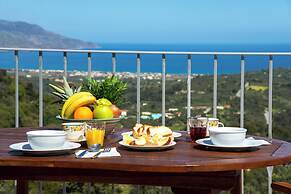 Villa Cretan View with Heated Swimming Pool