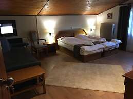 NAOUSSA MOUNTAIN RESORT