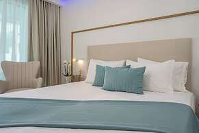 Mirage Bleu Hotel