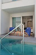 Mirage Bleu Hotel
