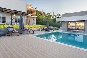 Twins Apartments