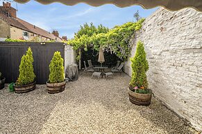 Cozy Lodge Sleeps 4 in Barton-upon-humber