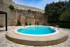 Esperanto Suite&Pool