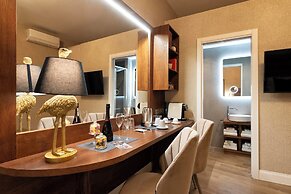 Royal Rooms Corso