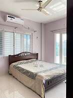 4 Beds Condo Holiday Home at Bashundhara, Dhaka
