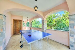Casa Serena Park and Lake View