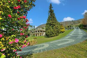 Casa Serena Park and Lake View