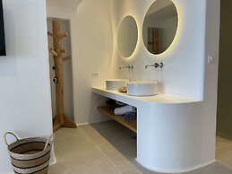 Sunset Hill Suites