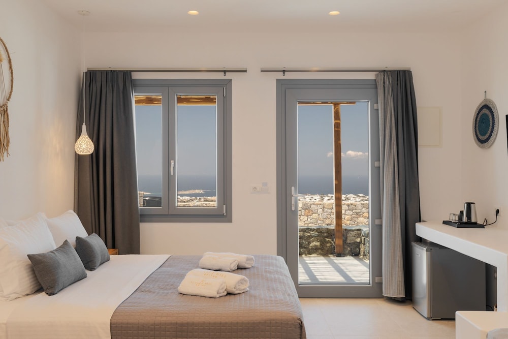 Sunset Hill Suites