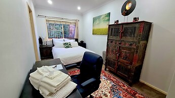 Neogaia Bed & Breakfast