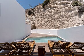 Victoria Caves