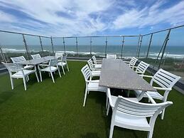 12 Oceans Hotel and Conference Centre