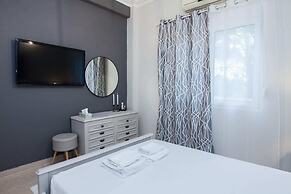Beautiful 2 bedrooms apt at Filothei