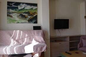 Immaculate 2-bed Apartment in Zografou