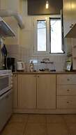 Immaculate 2-bed Apartment in Zografou