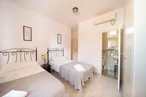 Sitges Beach Hostal
