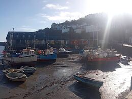 Ground Floor Cornish Retreat Free Parking Sleeps 4