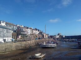 Ground Floor Cornish Retreat Free Parking Sleeps 4