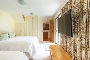 Dove Lodge in Painswick