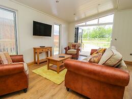 Robin Lodge