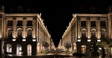 HOTEL LE PALACE