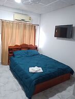 Ban Saylomleng Residence