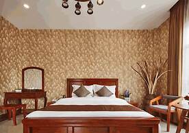 8008 Hotel
