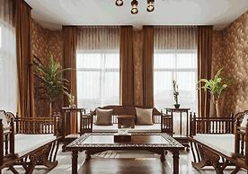 8008 Hotel