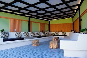 Jaden Hotel & Lounge