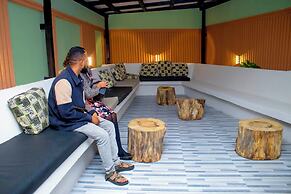 Jaden Hotel & Lounge