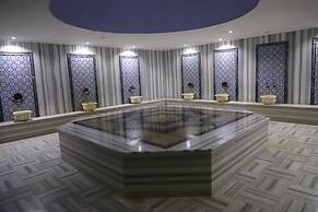 CITY POINT BEACH & SPA HOTEL