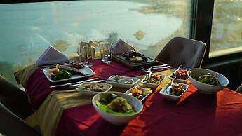 CITY POINT BEACH & SPA HOTEL