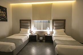 Arayik Resorts