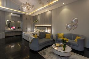 Arayik Resorts