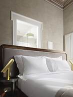 Monument Hotel