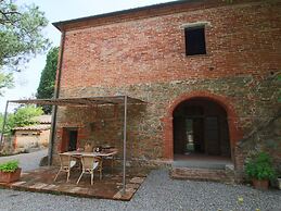 Cozy Villa for Six Guests