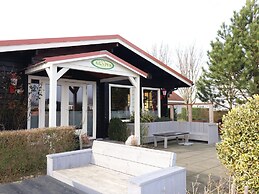 Serene Dune Chalet Near Beach