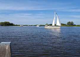 Grou Getaway With Bikes & Whirlpool