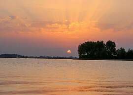 Grou Getaway With Bikes & Whirlpool