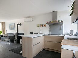 Grou Getaway With Bikes & Whirlpool