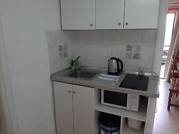 Apartment in Mpenitses With Sea View & Pool