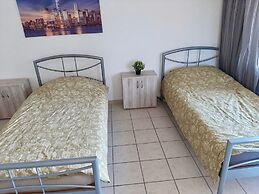Apartment With Balcony, Neuss